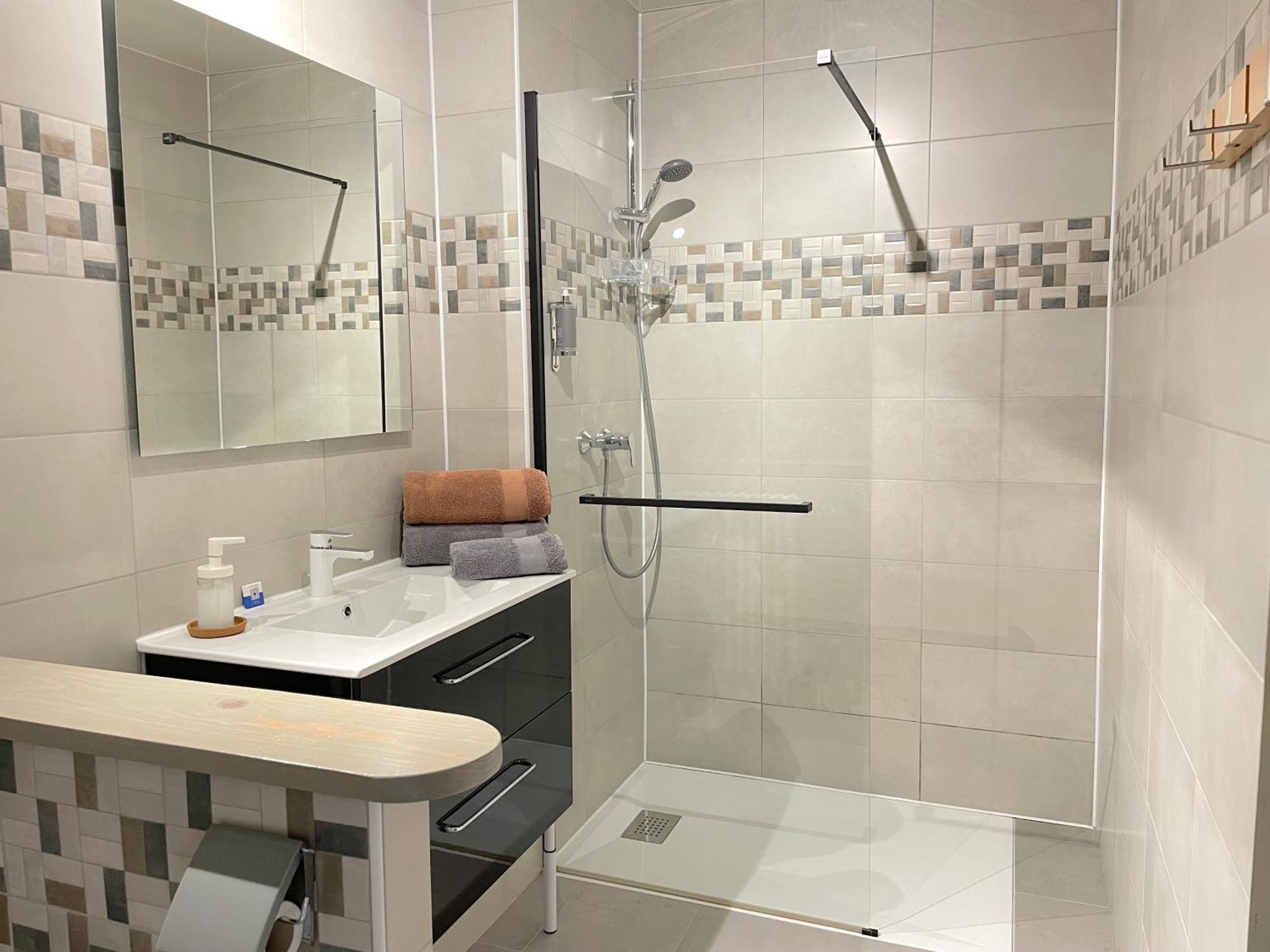 Atypique Detour Bed and Breakfast Rosans Εξωτερικό φωτογραφία